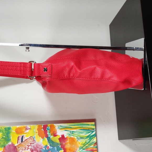 Jewell by Thirty One Pebbled Faux Leather Hobo Bag - Picture 5 of 8